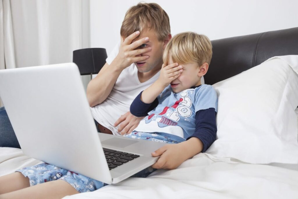 8 Common Tips To Protect Your Children Online