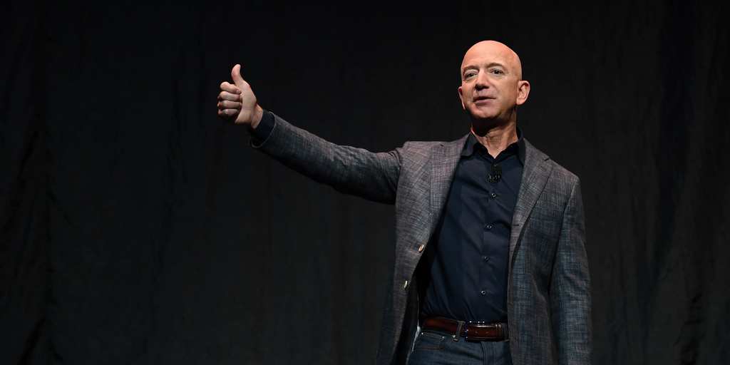 Get Ready Like a Billionaire: Amazon CEO Jeff Bezos’ Daily Routine