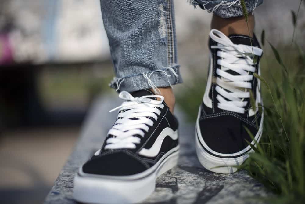 How To Choose Sneakers: Practical Tips And Guide