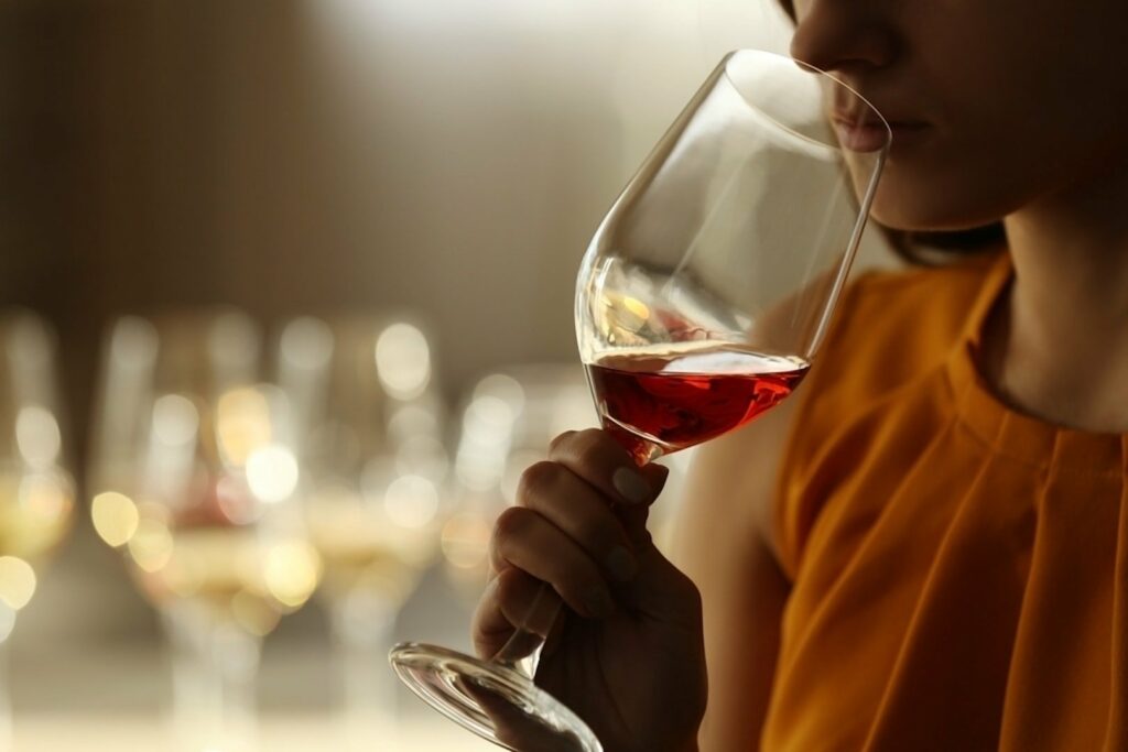 6 Signs How To Tell If Wine Is Bad