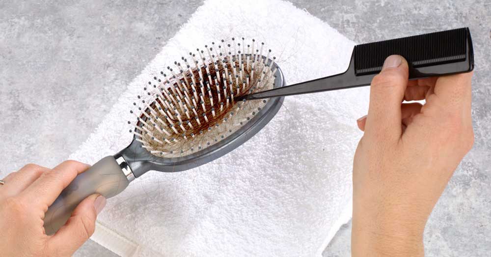 How To Clean Hair Brushes: 4 Easy Steps