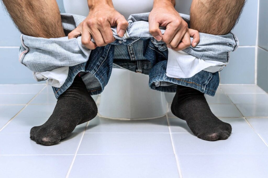 How To Make Yourself Poop – All Natural Ways To Ease Constipation