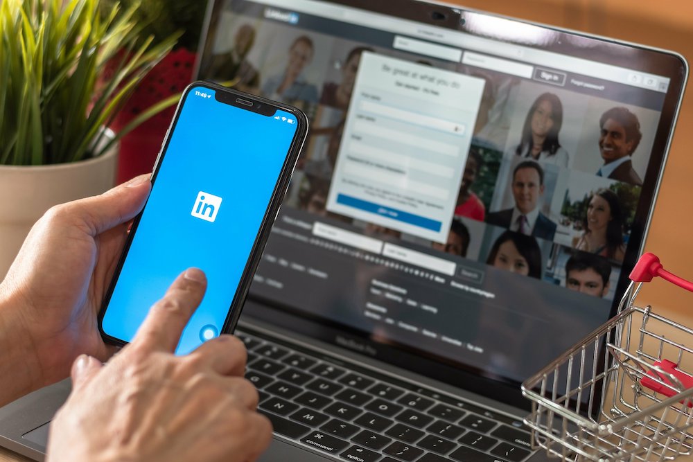 10 Ways To Master Your LinkedIn Profile