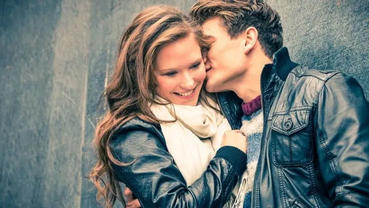 How Men Fall In Love: 7 Stages