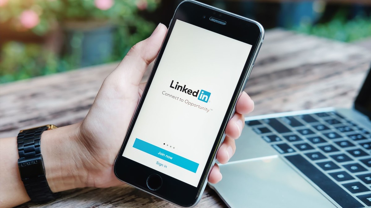 10 Ways To Master Your LinkedIn Profile